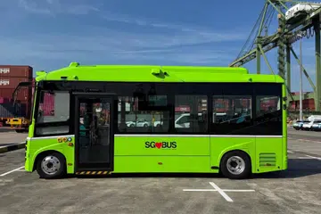 Self-driving bus