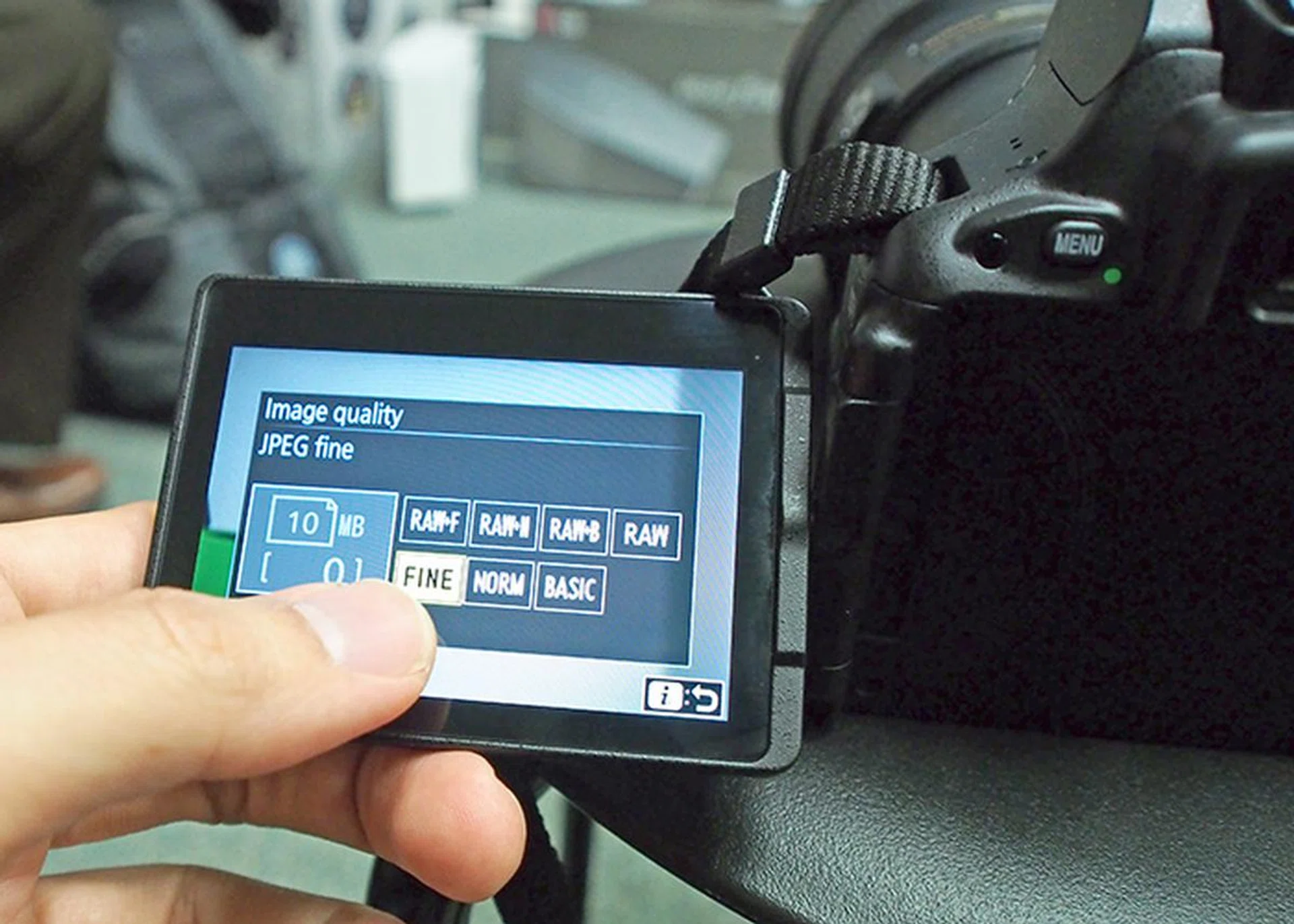 Running through menus via touch is a basic requirement in today's world and Nikon manages to deliver this smoothly on the D5500.