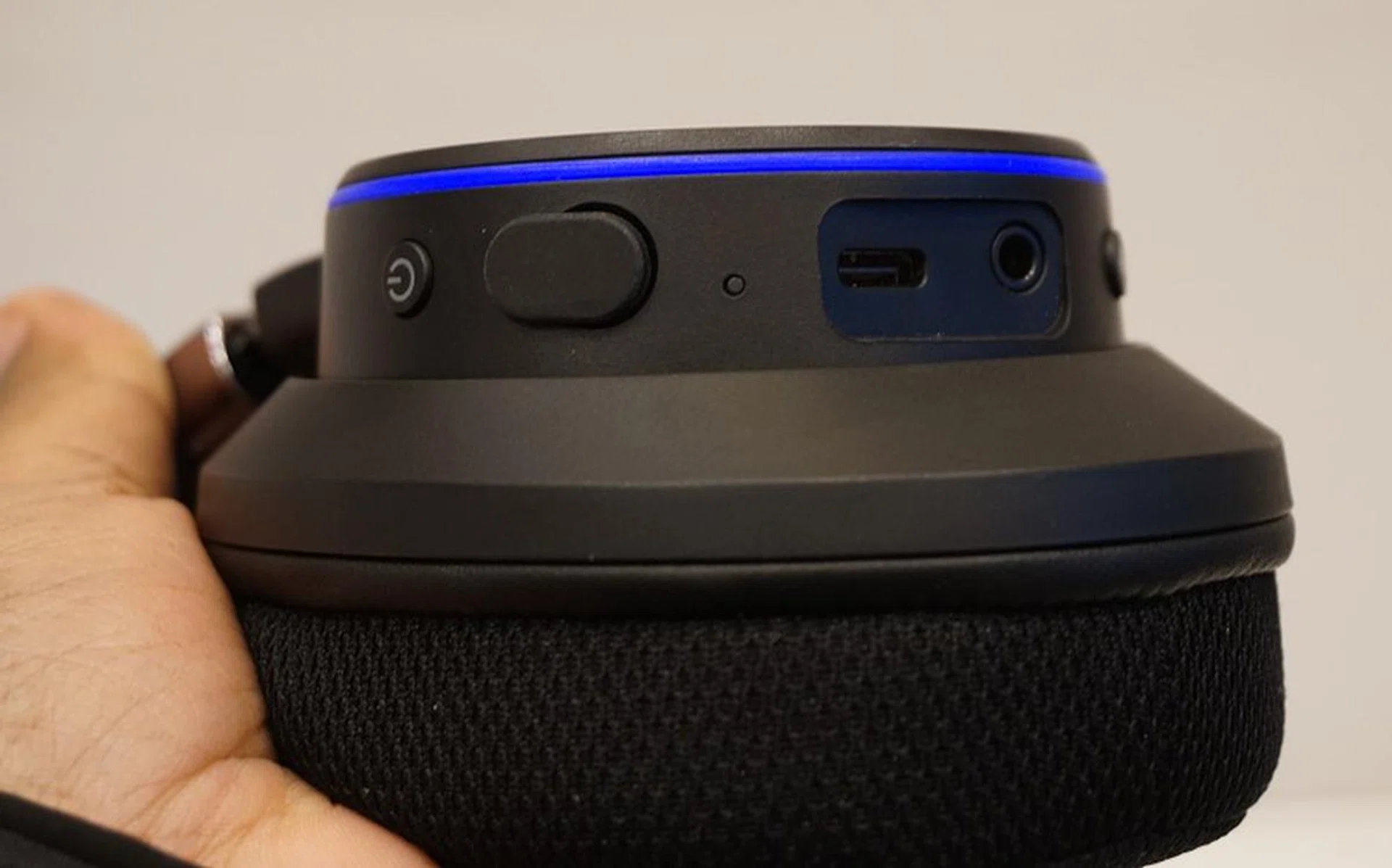 … further below, you’ll find with USB Type-C connector, 3.5mm headphone jack, nano-boom microphone installation port (supplied accessory), and the headphones on/off button.