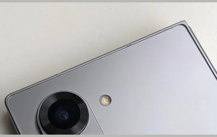 Top half of the Galaxy Z Fold6. (Image Source: @Ice Universe)