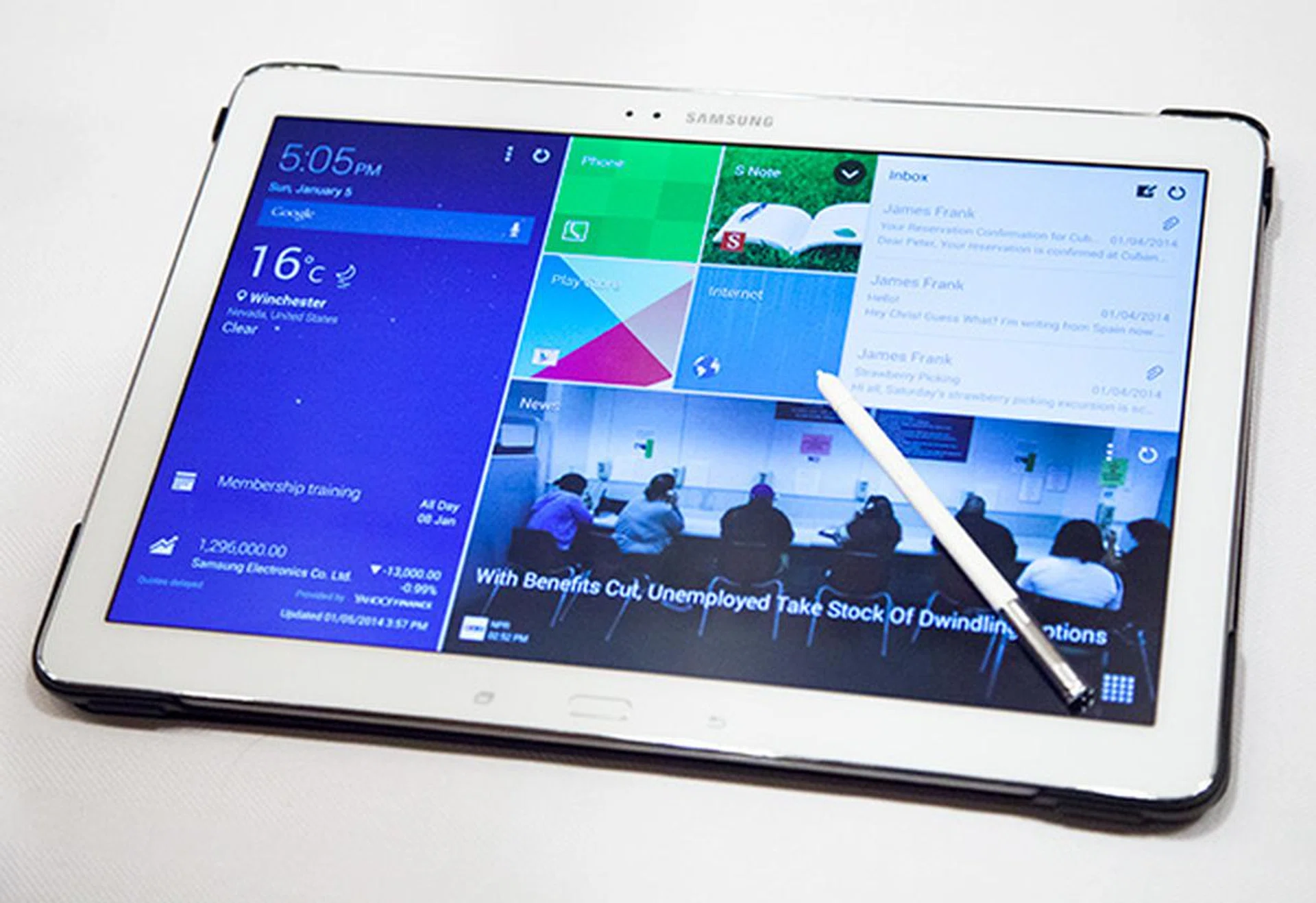 The new Samsung Galaxy NotePRO 12.2-inch tablet with S Pen.