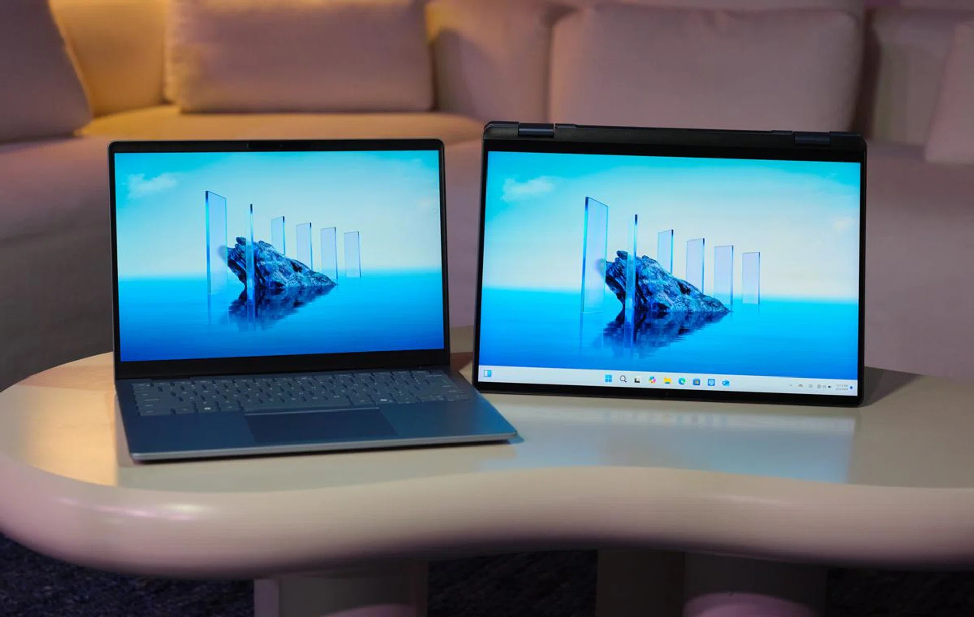 The 14-inch Dell Plus (left) and the 16-inch Dell Plus 2-in-1. Image: Dell.