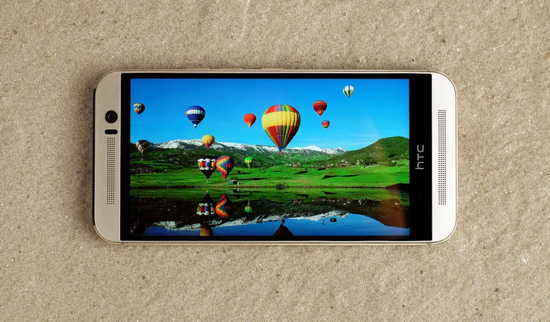 The One M9 generally displayed good color reproduction and great clarity.