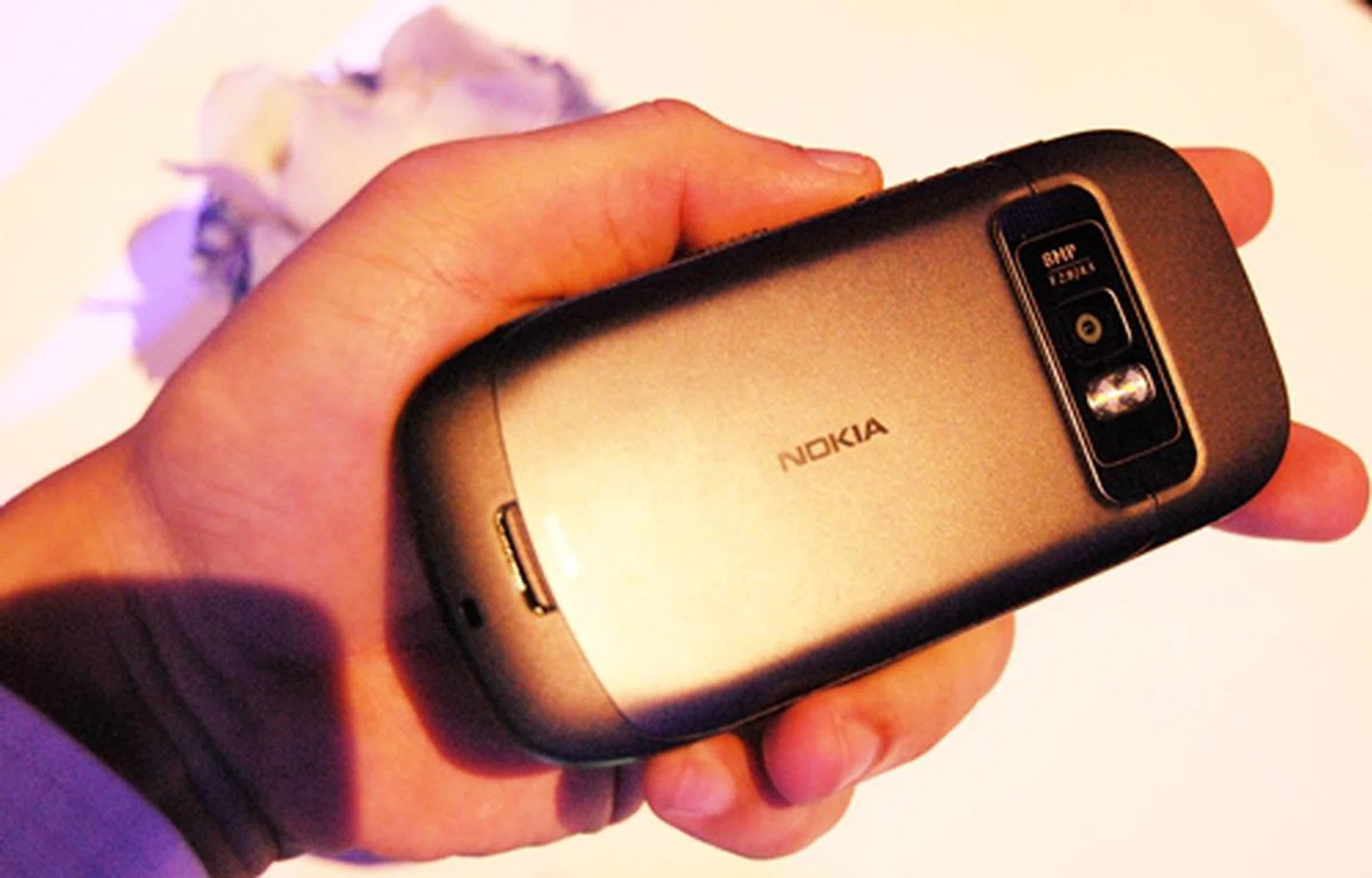 The Nokia 701 packs a 8-megapixel full focus rear camera with dual-LED flash.