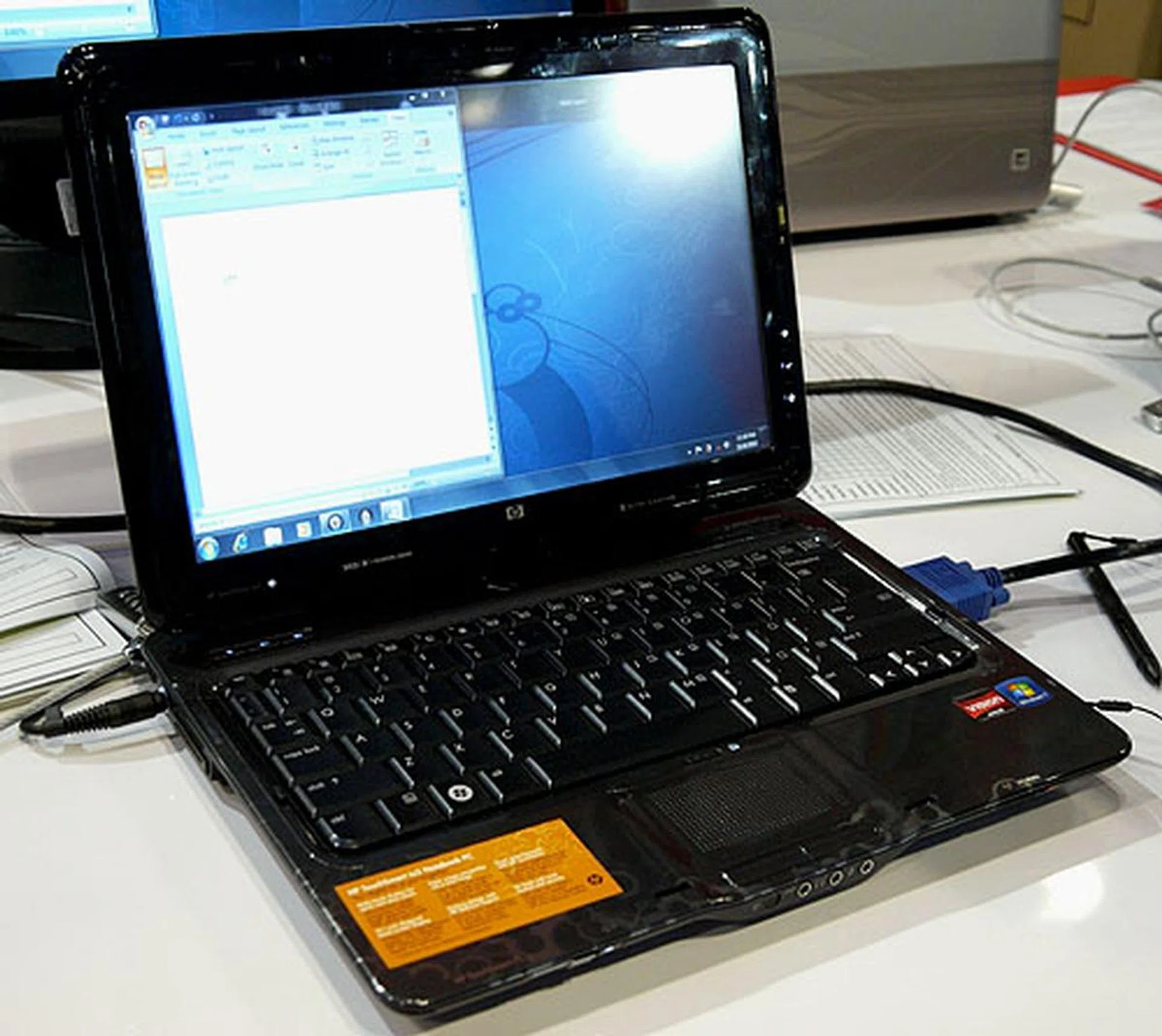 This HP notebook has a dual-core AMD Turion X2 mobile processor ZM-86, with 2GB of RAM and 320GB HDD. It goes for just $1099 and comes with free gifts like a stereo headset, carrying case, Norman Security suite and even a free download package of 1000 songs.