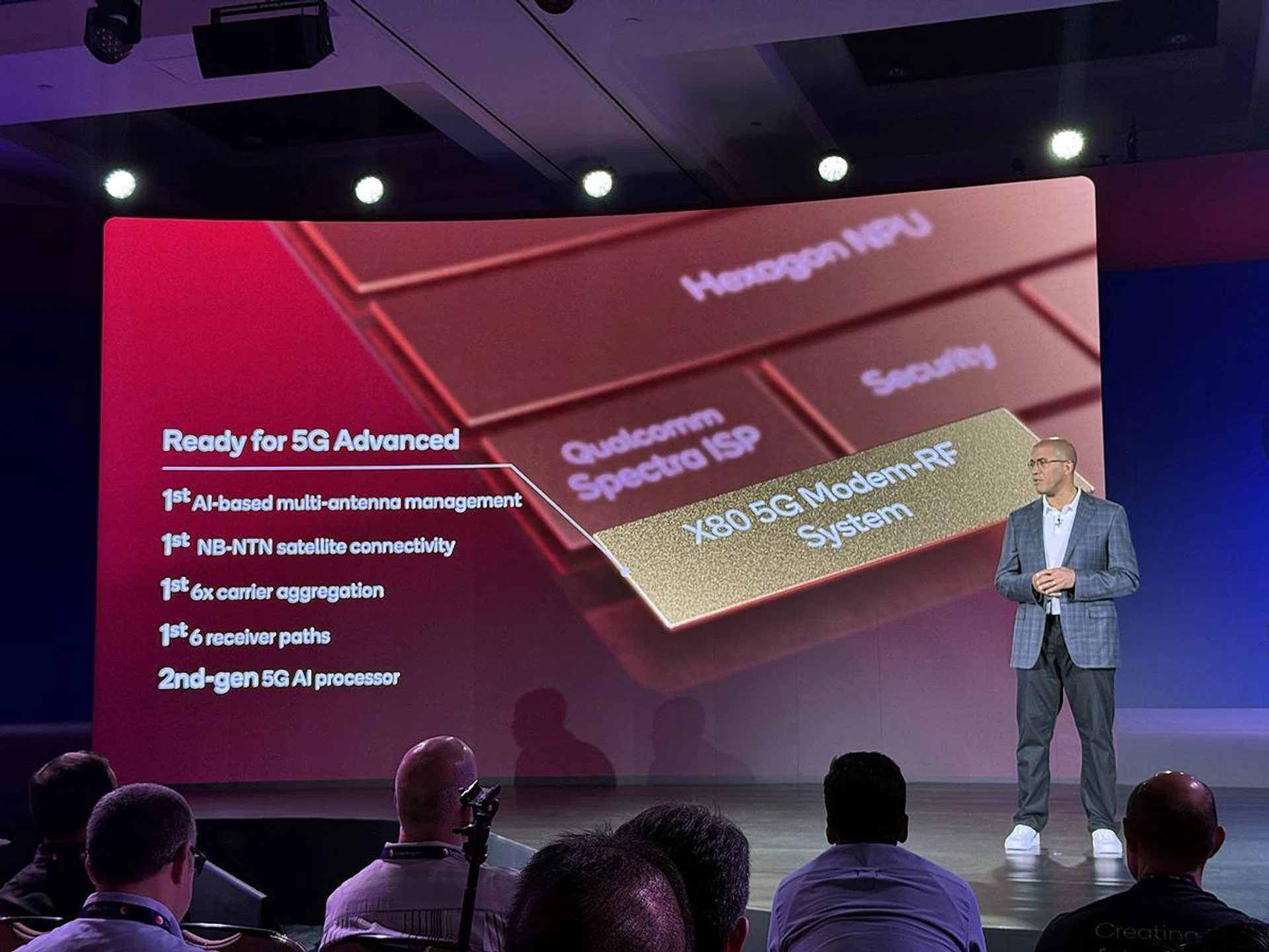 No way Qualcomm would neglect mentioning 5G or Wi-Fi or Bluetooth, given how this is their bread and butter. Photo: HWZ.