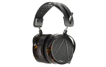 The new Audeze LCD-5. (Image source: Audeze)