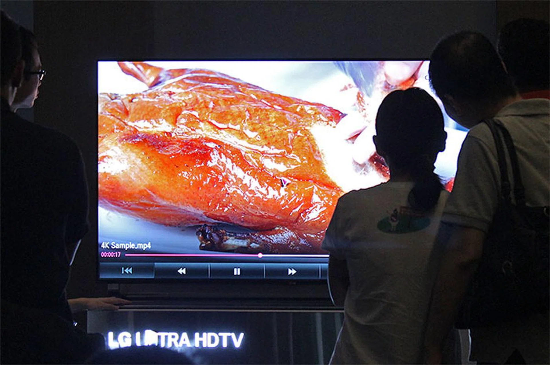 Overheard during this 4K demo: "It looks so real I'm hungry."