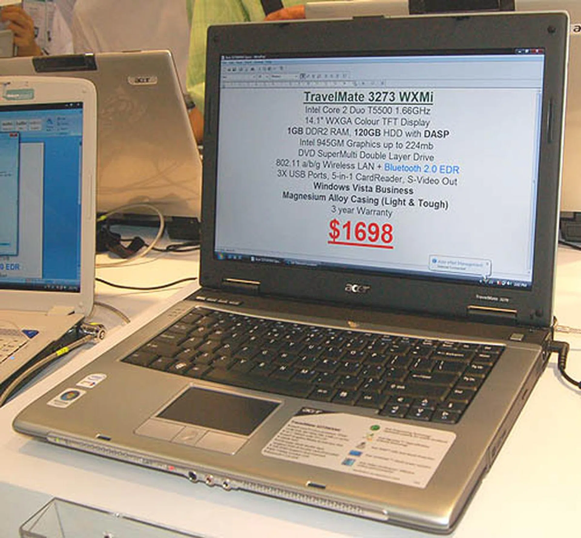  Targeted at business users, this Travelmate comes installed with Windows Vista Business and is reasonably portable.  