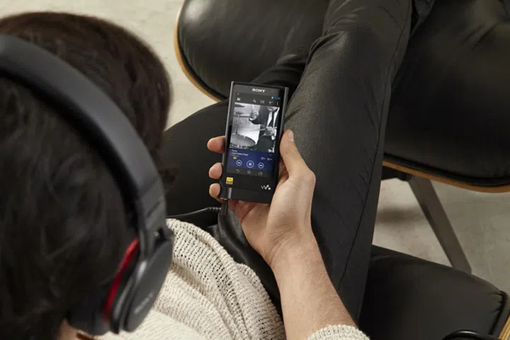 The Walkman NW-ZX2 is a pocketable HRA companion you can bring with your everywhere. 