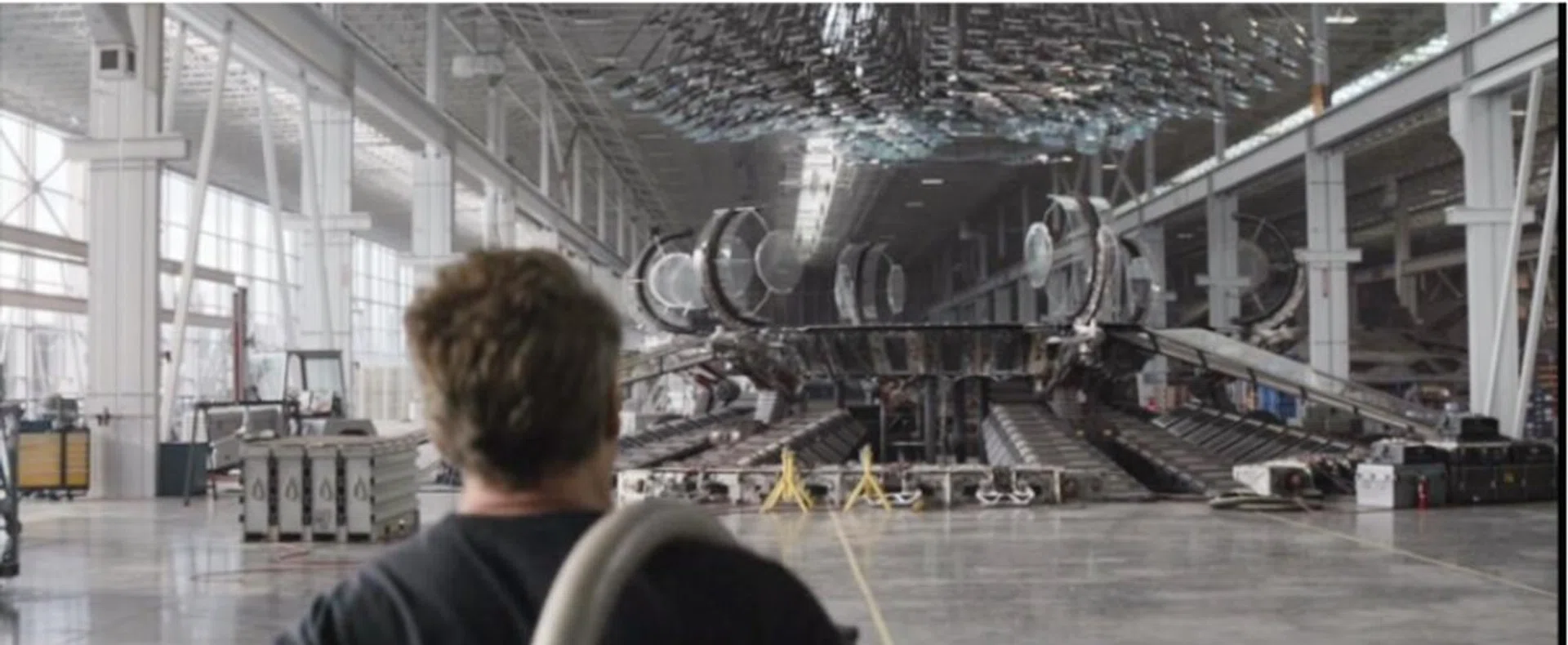 This is the same scene but in the theatrical aspect ratio of 2.39:1. Notice how much wider it looks and how much of the scene is cropped off.