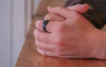 The Pebble Index 01 smart ring.
