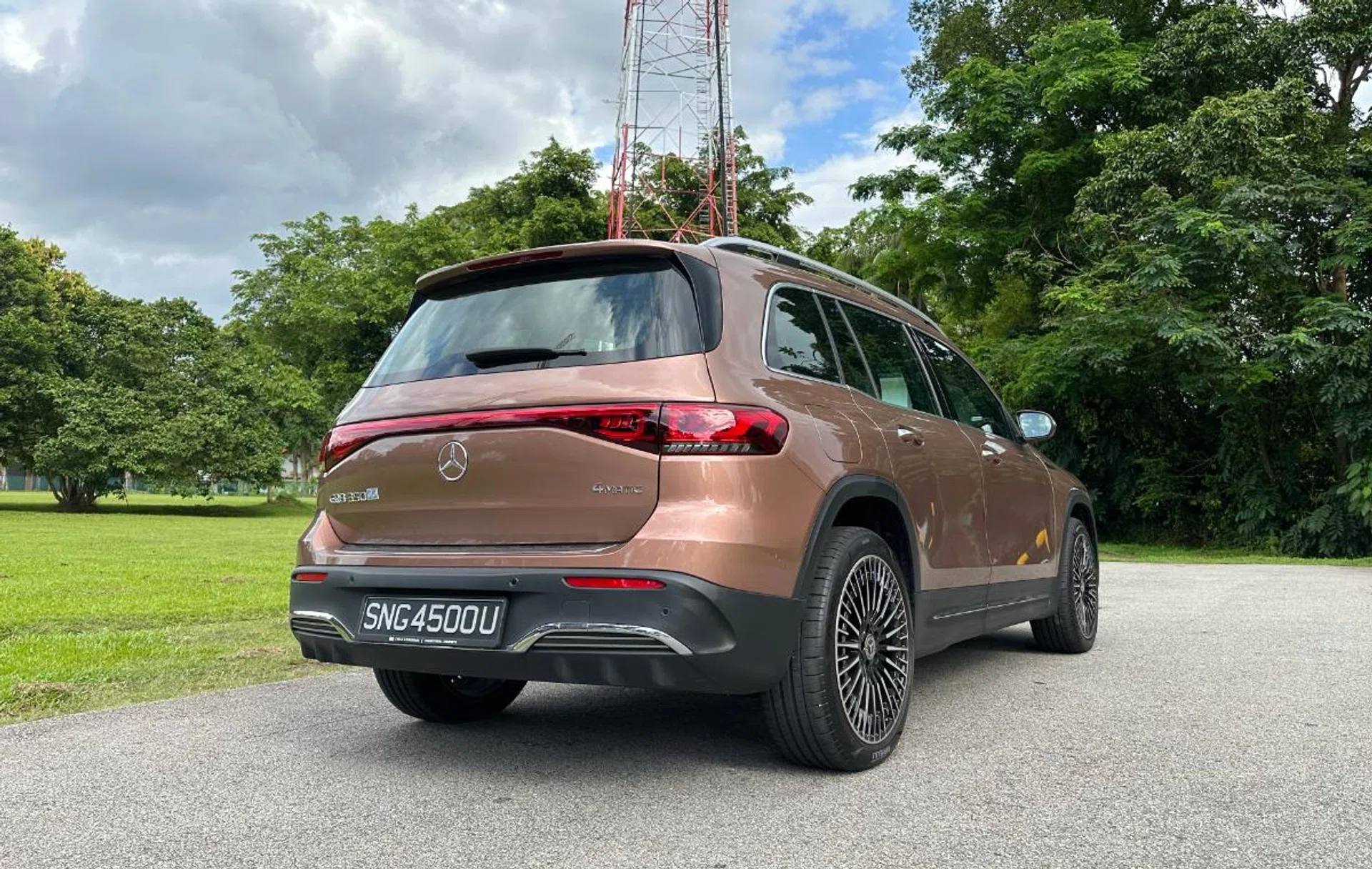 The EQB is a rather handsome-looking car, particularly from this angle.