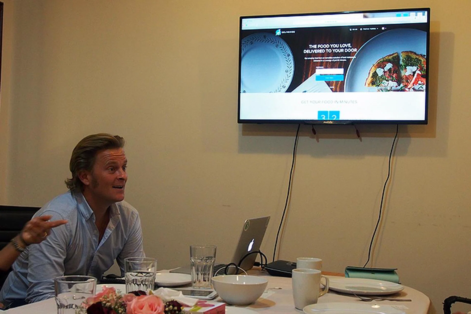 Tristan Torres, GM of Deliveroo Singapore, gave us a personal walkthrough of the app.