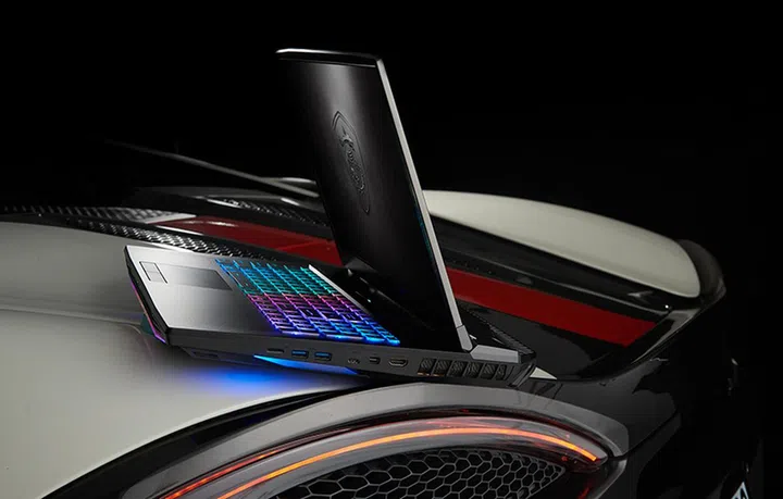 MSI GT76 Titan.
