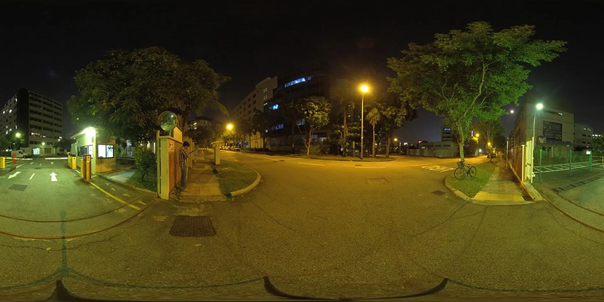 143mm at f/2.4, 1/2s, ISO 770 (Insta360 Pro 2)