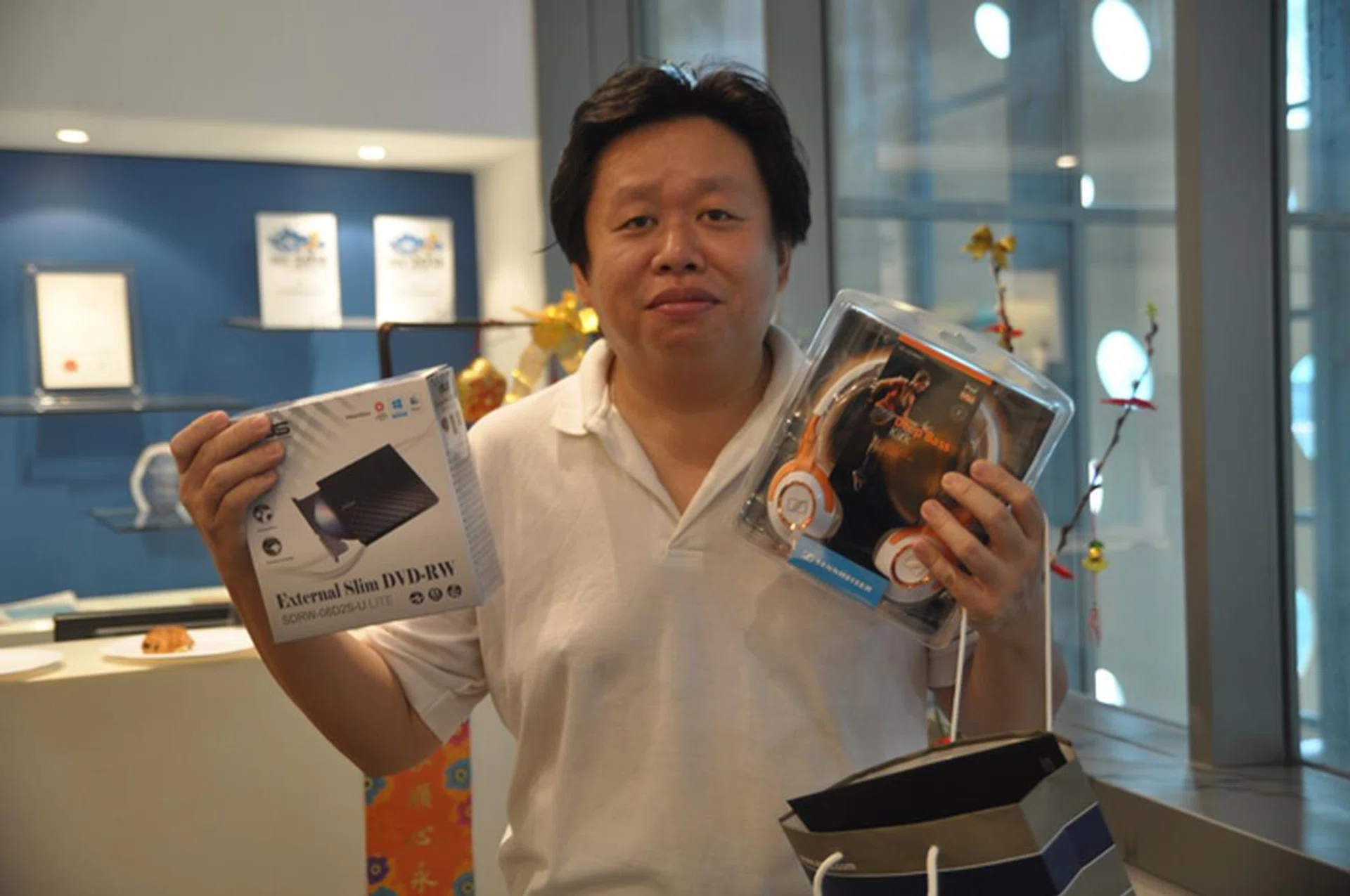 Of course, no one walks away empty handed. All participants were given goodie bags stuffed with accessories as a token of appreciation for taking time out to attend the event.