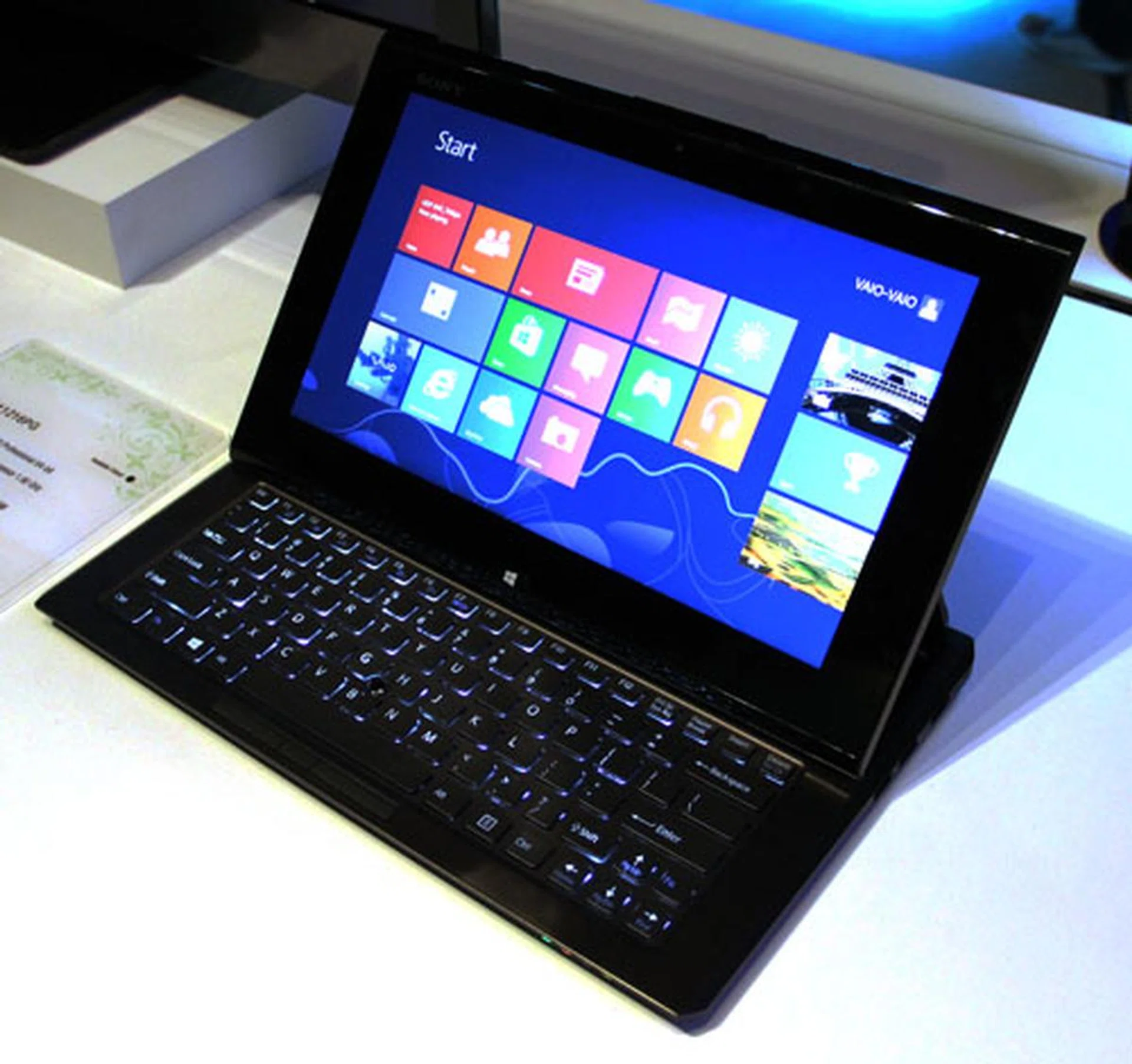 ...to an Ultrabook, just by sliding the screen into place with Sony's unique 'Surf Slider' mechanism.