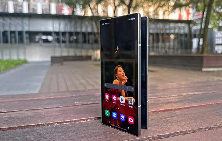 The Samsung Galaxy Z Fold6 Slim is rumoured to be 2.1mm thinner than the Galaxy Z Fold6, and have bigger displays. (Photo: HWZ)