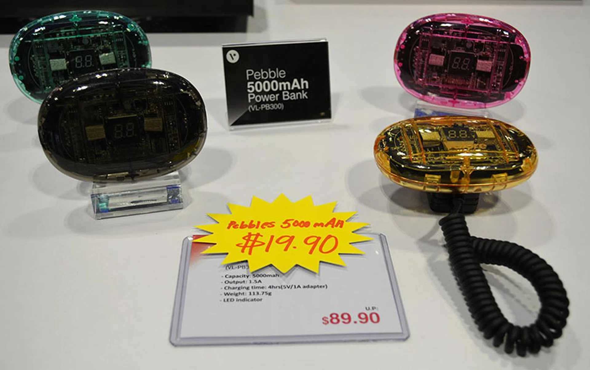 The Valore Pebble 5,000mAh power bank is a smooth, edgeless and compact power bank for powering your smartphone on the go. At just under 114g, it is extremely portable. In addition, it comes with a single 1.5A USB output and a touch-activated digital display to show the power level. It is available now for $19.90 (usual price $89.90).