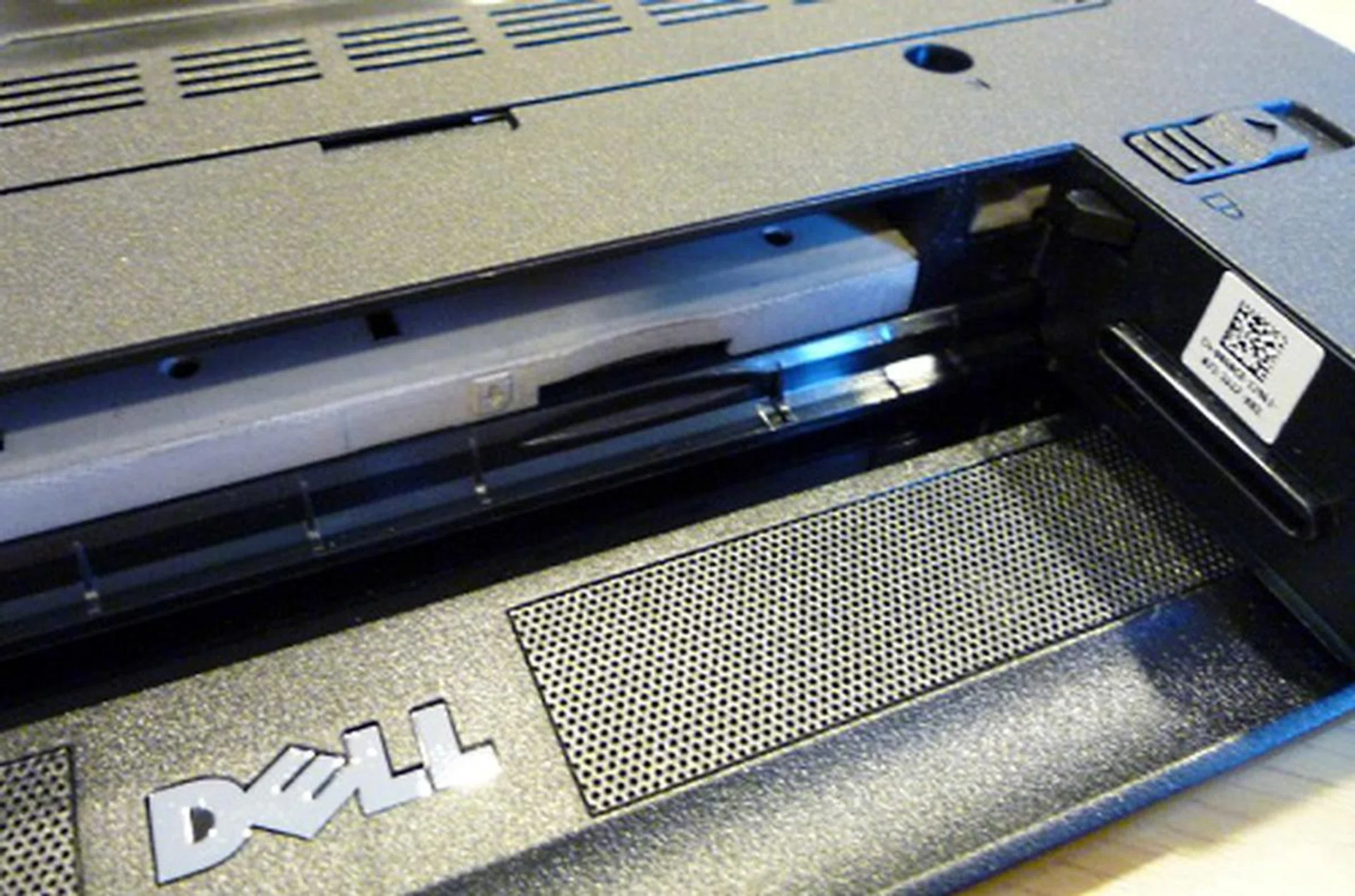 A Glimpse of the Dell Inspiron Mini 9 | HardwareZone Singapore