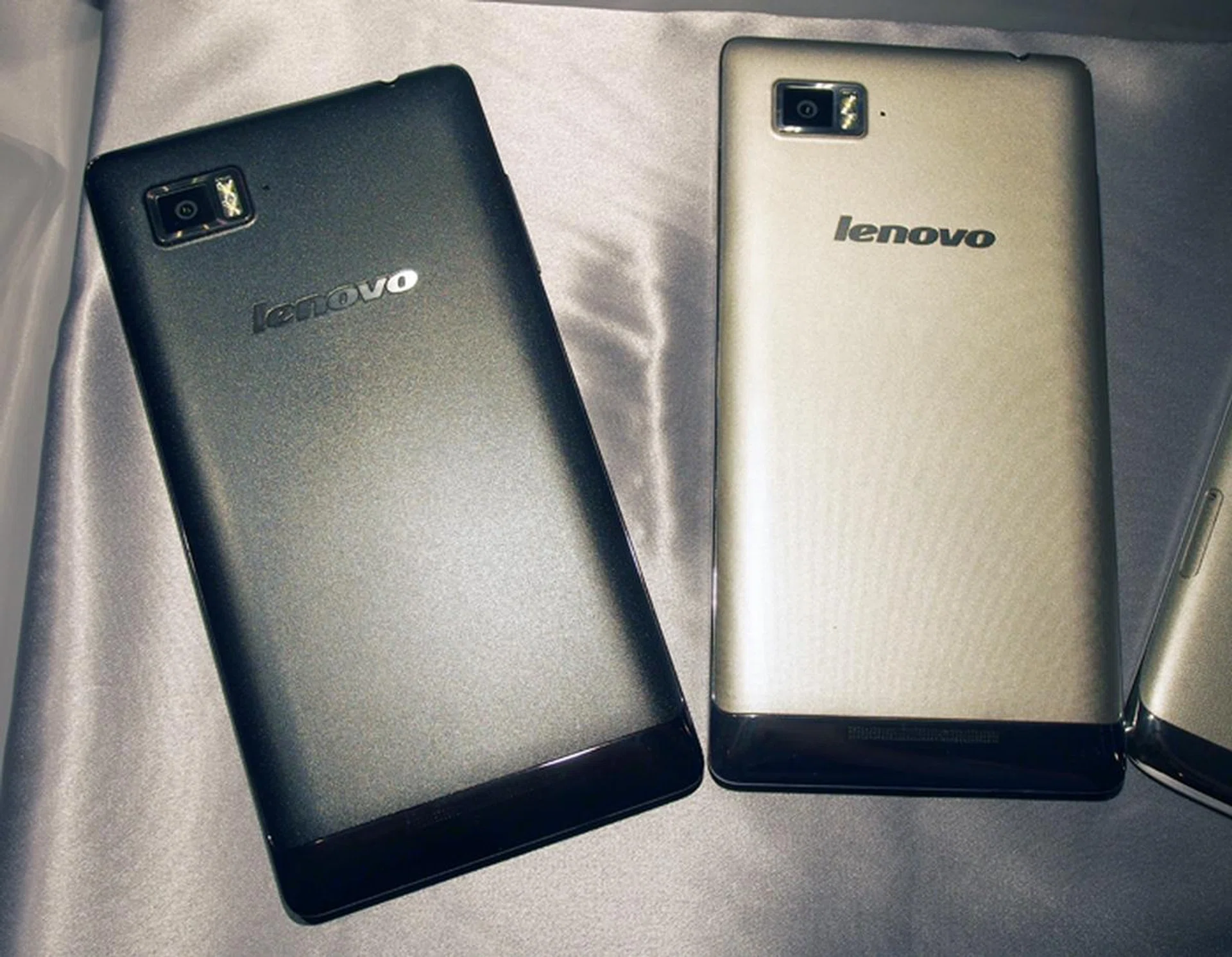 The Vibe Z will be available in two colors: silver and 'titanium black'