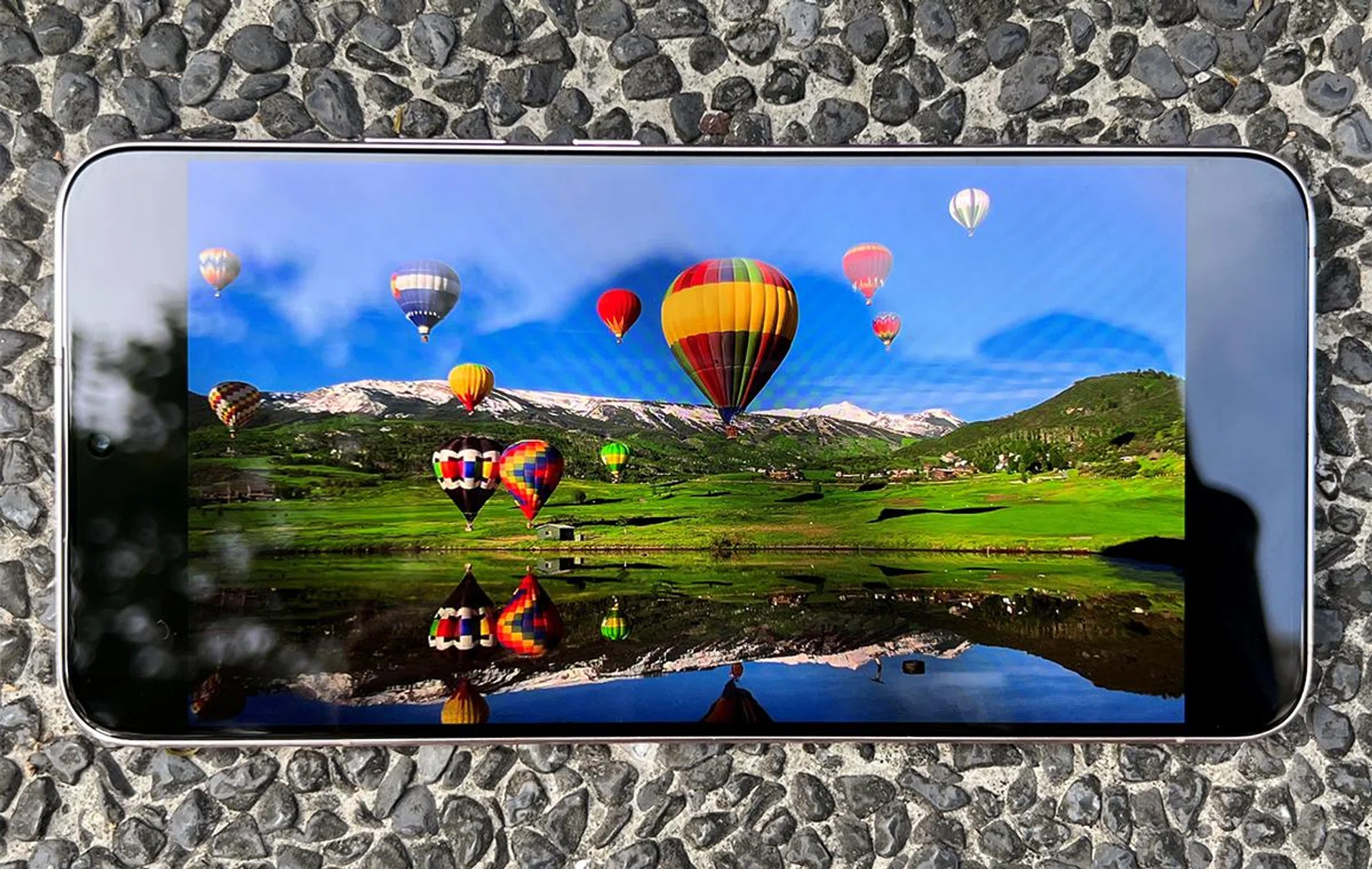 Samsung Galaxy S22+.