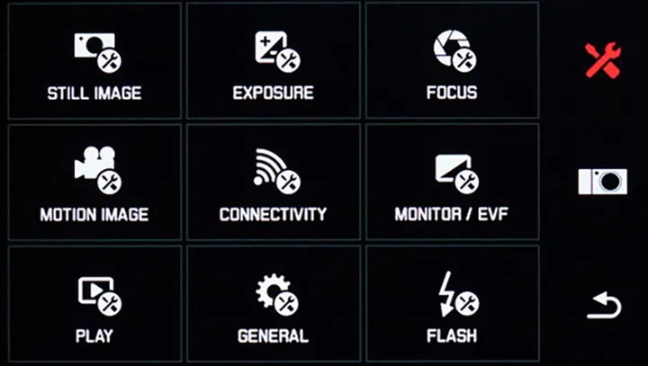 The interface looks slightly different from the original Leica T.