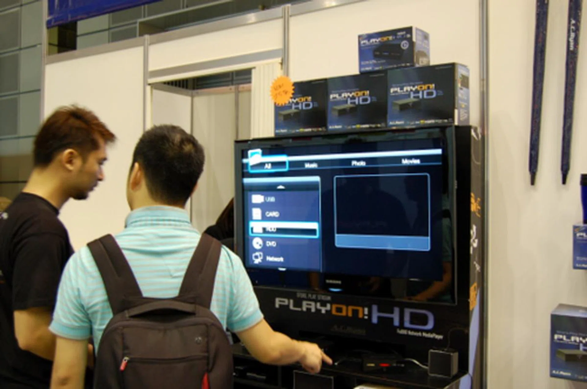 For the record, the Playon!HD and HD support Xvid, DivX, RMVB and Blu-Ray ISO among other formats. They will read files from SD/MMC and Memory Stick (for the card-reader equipped larger HD) and USB mass storage devices for both HD and the HD mini. Video outputs are YPbPr and HDMI (obviously.)