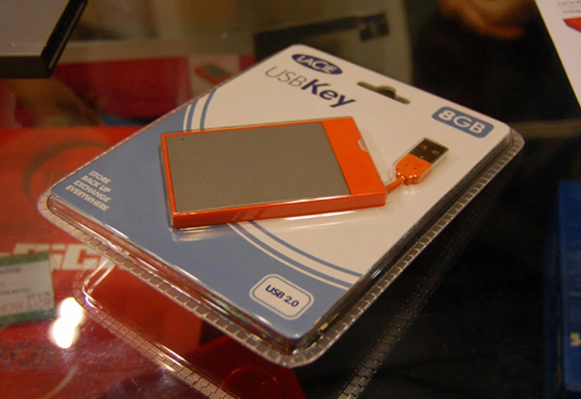  USB Key by LaCie is a credit card sized storage with an 8GB memory and is only 1 inch thick. It is selling at Comex 2007 at a price of $113 in comparison to the usual $129.  
