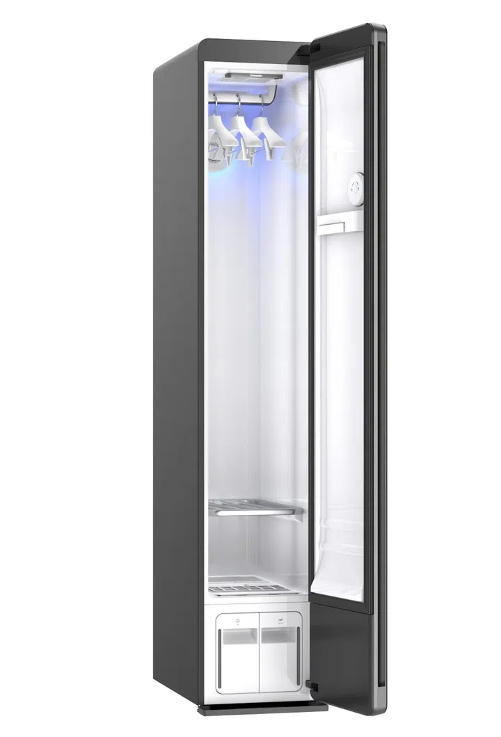 The Smart Closet’s odour care function uses a large amount of steam to fully cover fabrics and remove smells from smoke and food to keep your clothes fresh in between washes. PHOTO: PANASONIC
