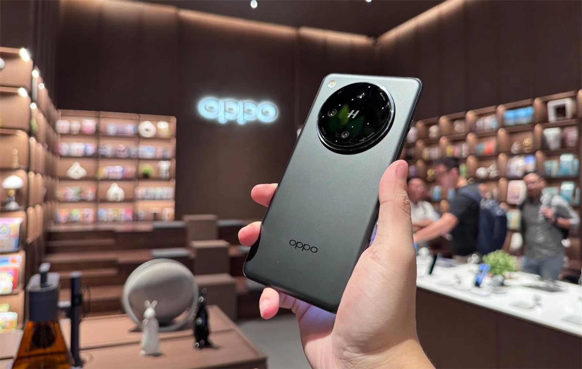 OPPO Find X8 Pro. Photo: HWZ.