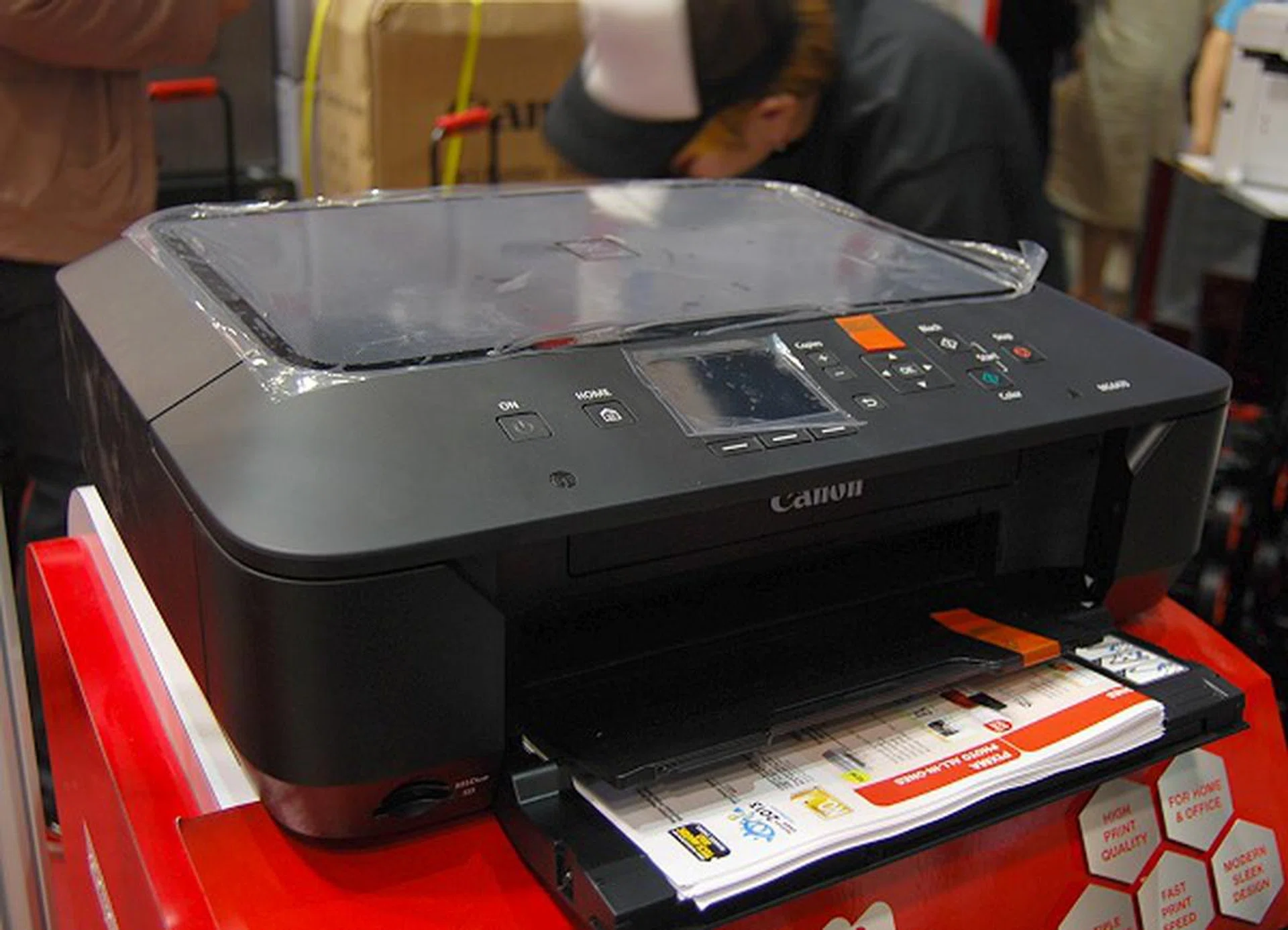 But if you want the latest, top up a little more for the Pixma MG6470 that offers a vast step-up in features and color quality. This printer supports Google Cloud Print on top of Pixma Cloud Link, Apple Airprint, 5 individual ink tanks, 3-inch LCD screen, direct disc printing and outs prints at up to 15 / 9.7 ipm (black/color). Sells for $199, but it comes with a $20 NTUC voucher, so it's actually only S$179 in value.