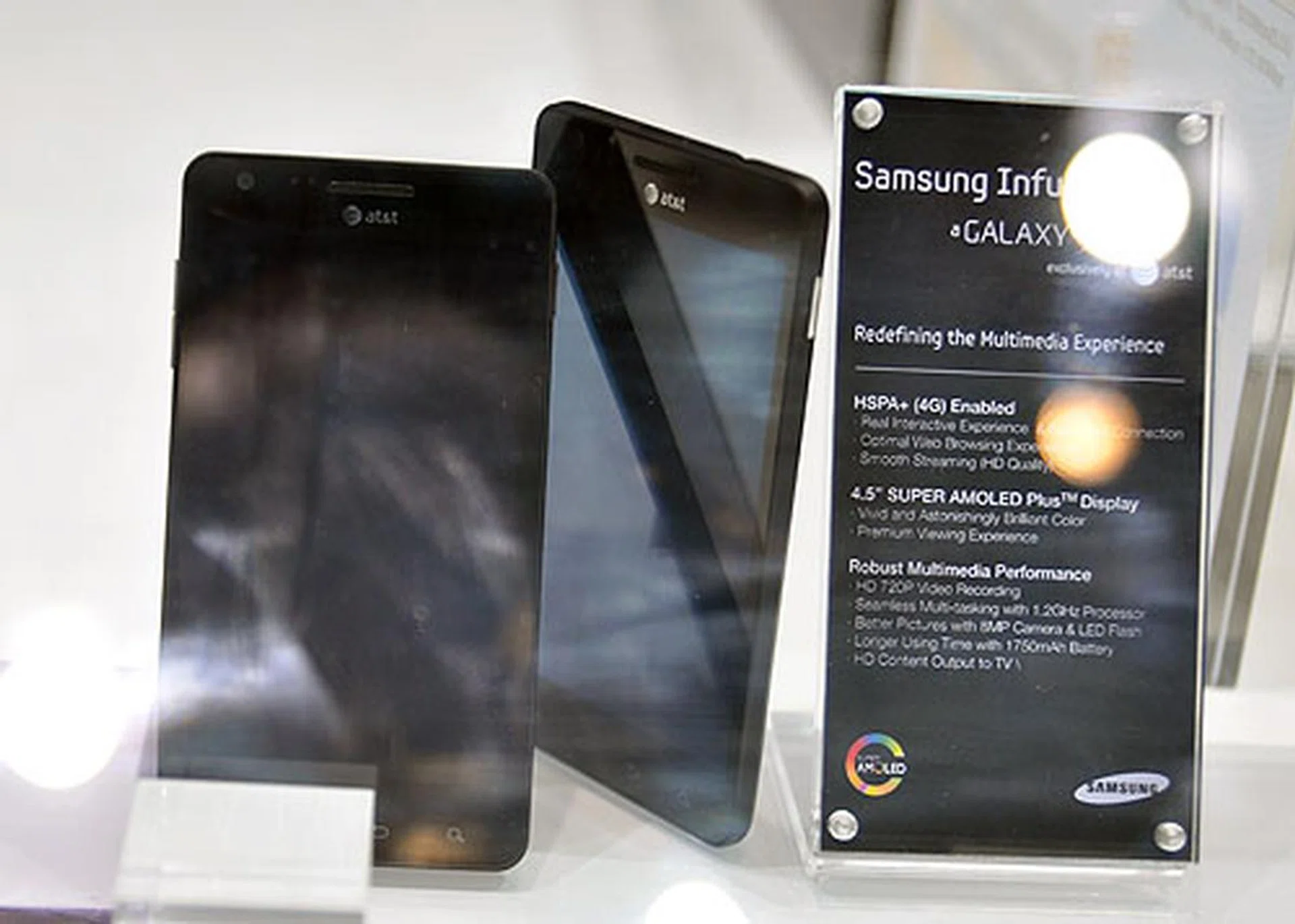 On the mobile side of things, here's the Samsung Infuse 4G. It's pretty sweet but we can't get a better picture as this was the only set on display and stuck behind this glass display.