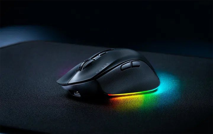 The Pro Click V2 features Razder HyperScroll. Photo: Razer.