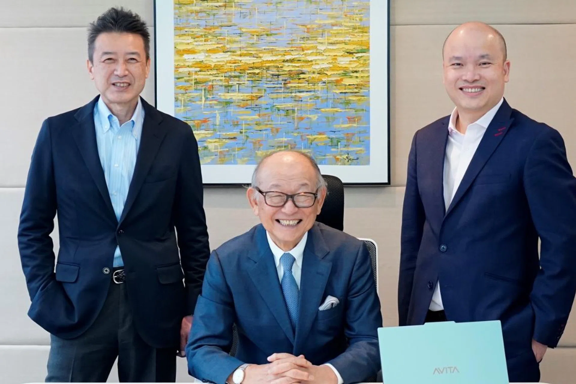 From L to R: Jasmy Incorporated President & CEO (AvitaTechnologies Intl. Co. Ltd. Executive Management), Kazumasa Sato, Jasmy Incorporated Representative Director (Avita Technologies Intl. Co. Ltd. Chairman), Kunitake Ando, Avita Technologies Intl. Co. Ltd. Chief Executive Officer, Alex Chung. Image source: Avita 