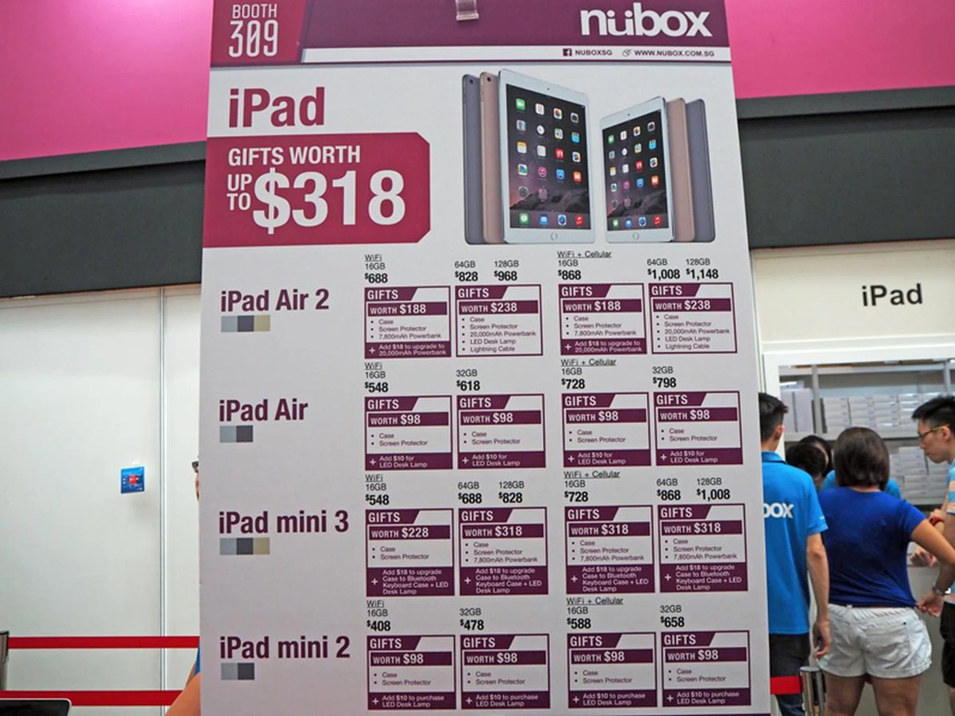 Yes, you pay the full price for the current and previous generation of iPad Air and iPad Mini, but you will get screen protectors, tablet cases, and powerbanks back in kind. The biggest deal at COMEX 2015 is paying for the iPad Mini 3 at S$1,008 (128GB) and getting S$318 worth of freebies in return, with the option to upgrade your freebies into detachable keyboards and LED lamps with a small token fee of S$18.