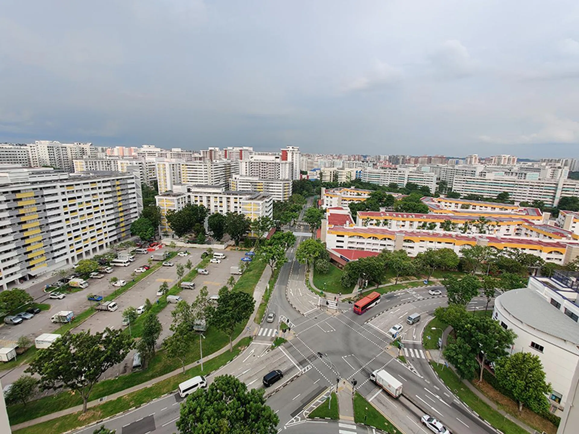 Ultra-wide-angle, OnePlus 8 Pro.