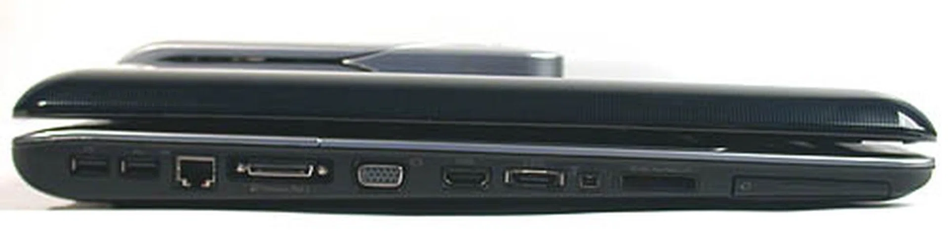 It's a continuous parade of I/O slots here, with 2 USB2.0, Ethernet, HP's proprietary expansion slot, VGA output, HDMI, eSATA, FireWire and ExpressCard slot. Also included is an integrated 5-in-1 digital media reader supporting the typical Flash memory formats.