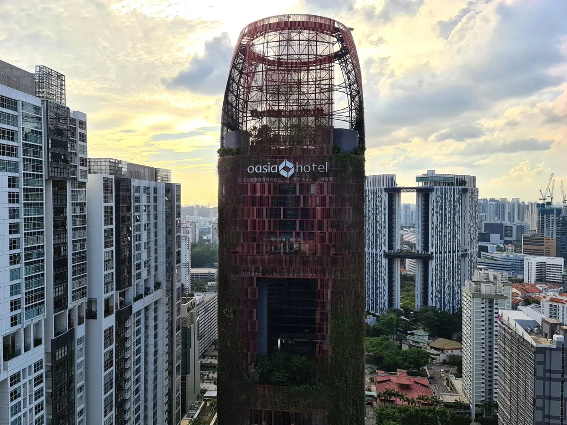 Galaxy S20 Ultra. Again, shadow detail is more muted.