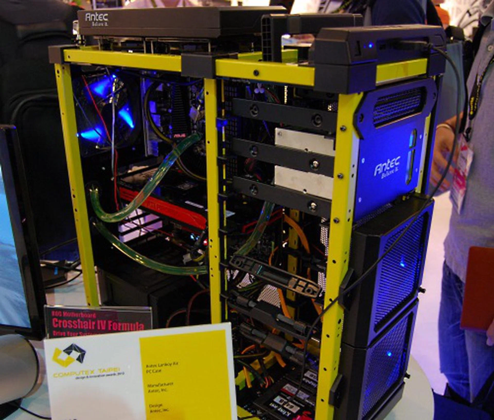 The new Antec LanBoy Air PC chassis deserves its name, what with the wholly mesh design. It comes with a front panel USB 3.0 port and supports three sizes of motherboards, miniITX, microATX and standard ATX. It's also a winner of Computex 2010's award. 