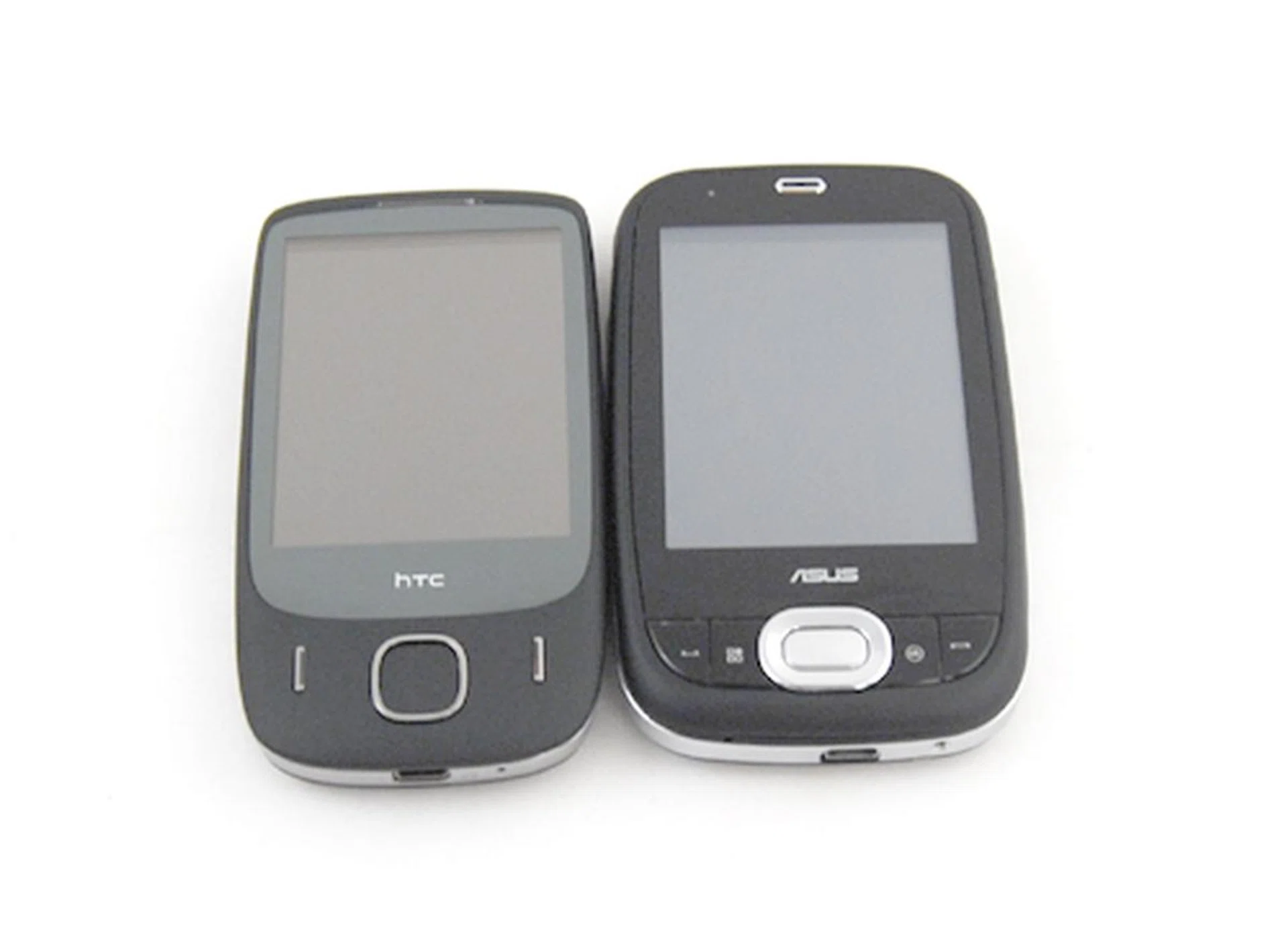 A close match to the Touch 3G (and a cheaper alternative at S$668) is the ASUS P552w, but if you are a stoic HTC supporter and got yourself used to the TouchFlo interface, the choice is obvious.