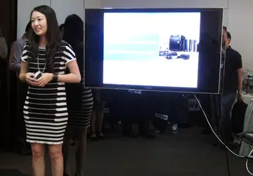 Miss Amy Tan, Senior Manager of WD's South East Asia region, giving members of the press a quick overview of the company's maiden suite of wireless routers. 