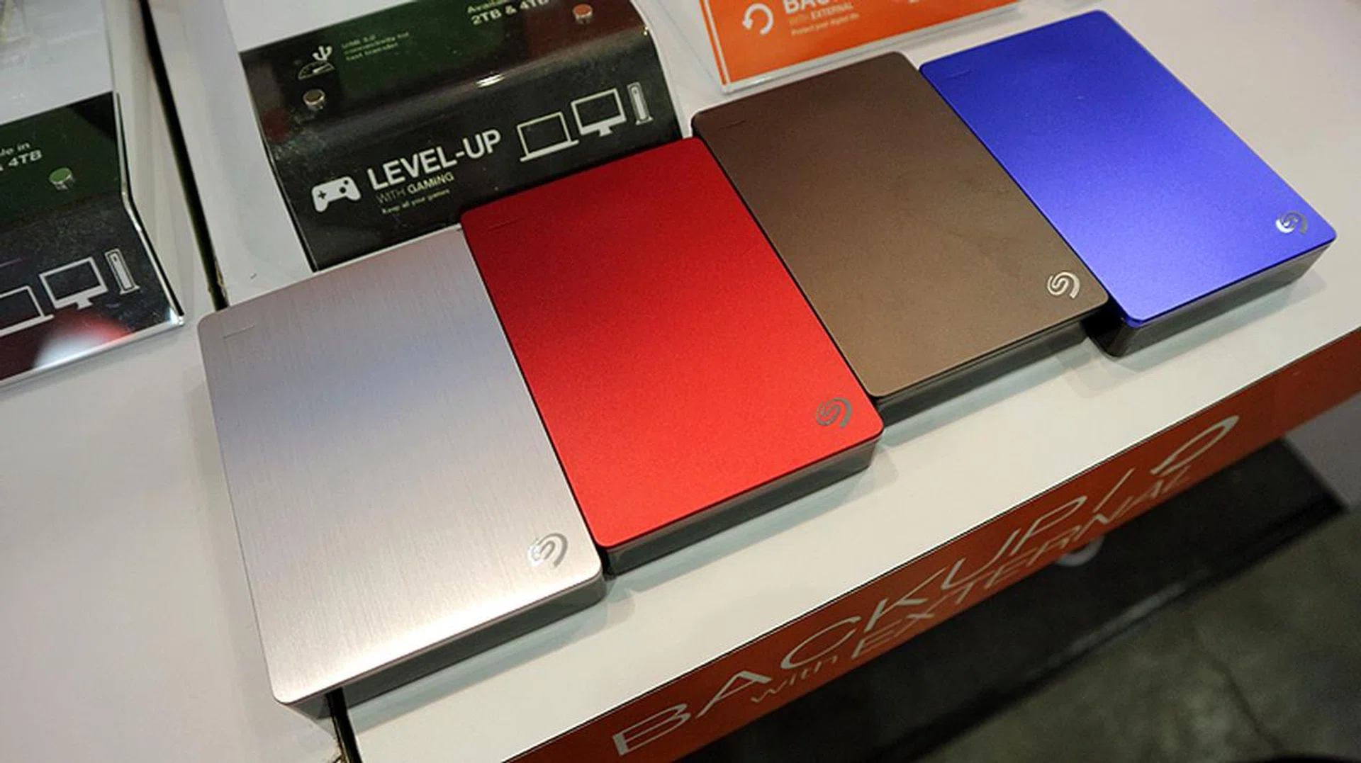 Need a portable hard drive with massive storage space? Try the Seagate Backup Plus, since they come with 4TB storage capacity. It has both USB 3.0 and 2.0 connectivity support. Grab it at S$199 (U.P. S$279). The drive is available at Expo Hall 6, Booth 6009 (the only Seagate booth).