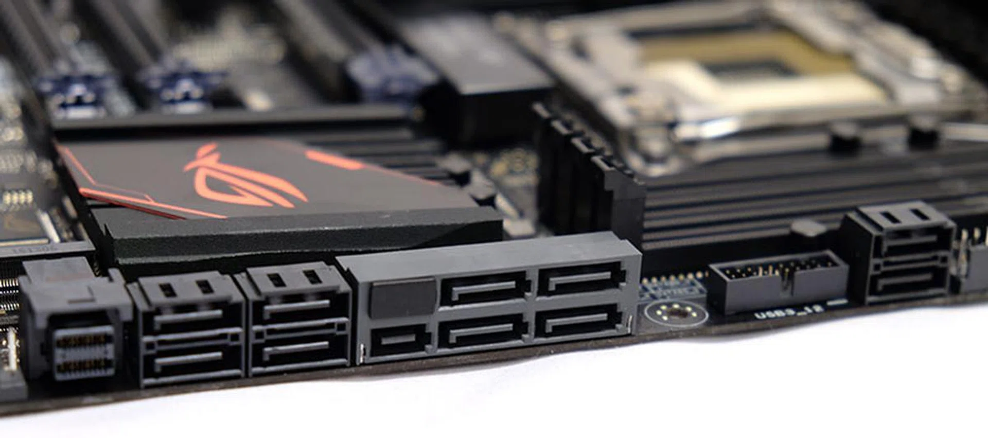 ASUS ROG Strix X99 Gaming SATA