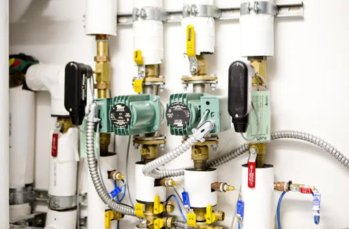 The innovative water pump system reuses water multiple times.