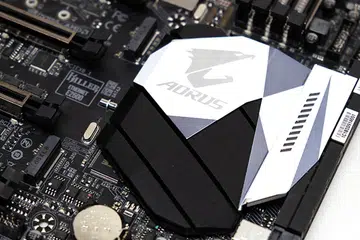 Gigabyte Aorus Z270X Gaming 9