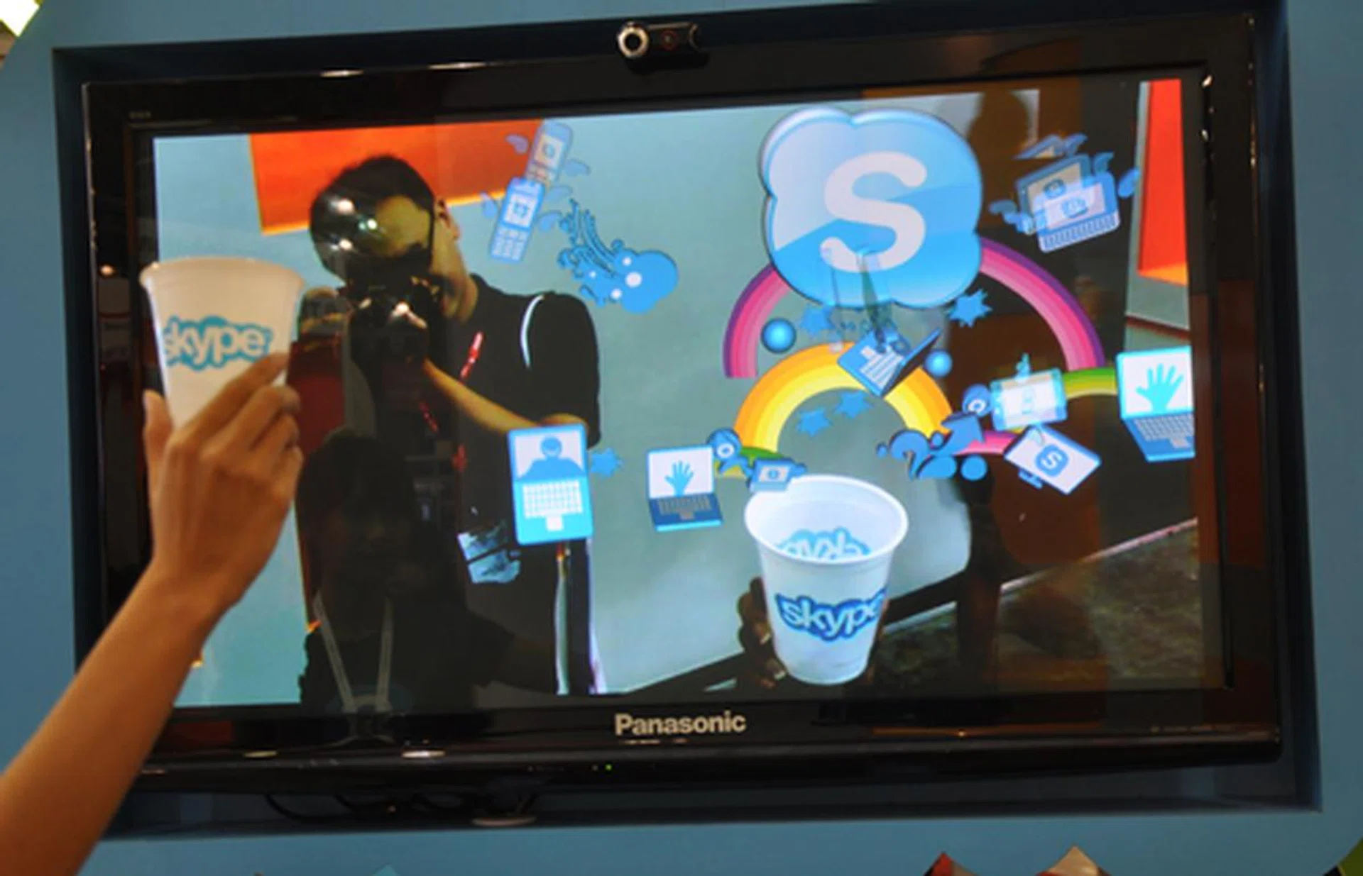 Coupled with the Panasonic Communication Camera, you'll be able to make Skype-to-Skype voice and video calls with a wide range of Panasonic Viera TVs. Perhaps it's time to convince your relatives to upgrade to this combined solution from Panasonic for long-term convenience.