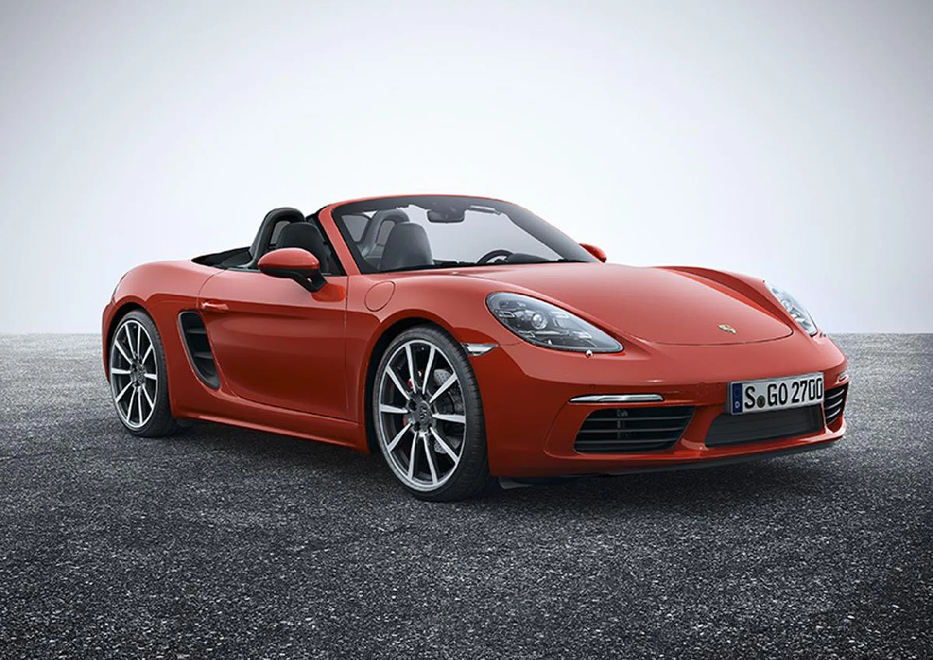 The new 718 Boxster S is a real looker. It has grown up and looks undoubtedly more masculine now.