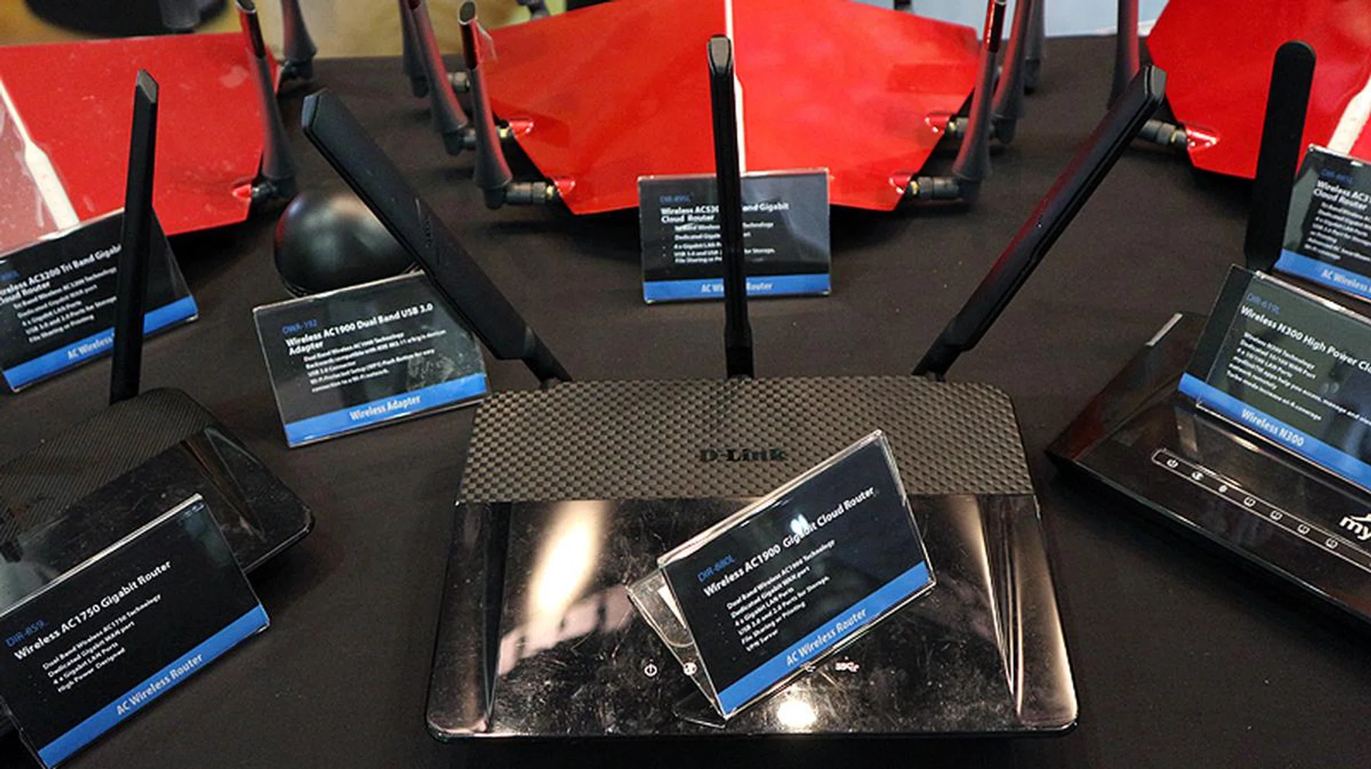 If you prefer an AC1900-class router instead, there’s the D-Link DIR-880L with dual-band support (one 2.4GHz and one 5GHz). It’s only S$185 (U.P. S$369), so you’re saving a ridiculous amount through this router. Find it at Expo Hall 5, Booth 5083.